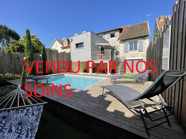 MAISON ENTIÈREMENT RÉNOVÉE AVEC JARDIN/PISCINE ET GARAGE