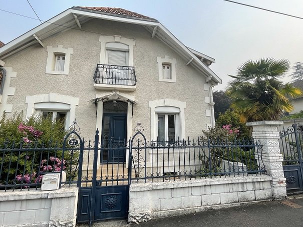MAISON AVEC JARDIN ET GARAGE CLOS CHASSAING