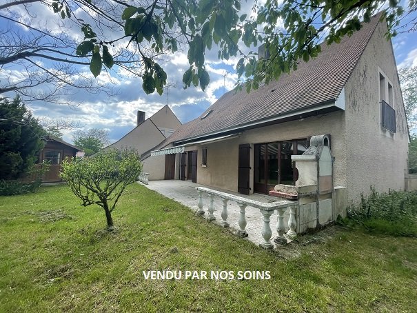 MAISON 5 CHAMBRES JARDIN ET GARAGE