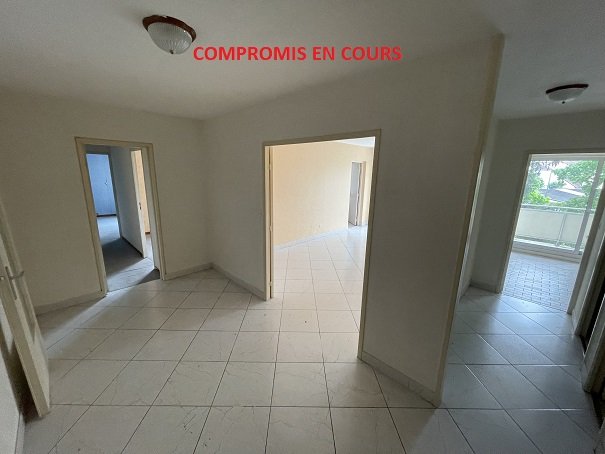 APPARTEMENT T4, 82 m2 avec terrasse et parking