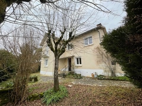 Maison 6 pièces 130 m2.