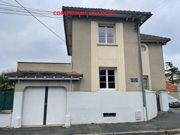 VESONE, MAISON DE VILLE 95 m2, JARDIN ET GARAGE