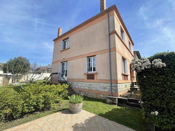 Maison 5 pièces jardin et garage St Georges.