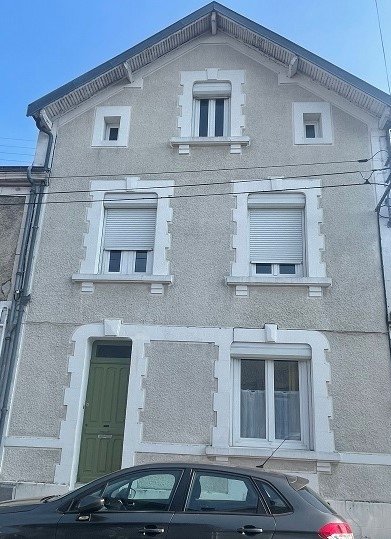Maison de ville 150 m2, 4 chambres.