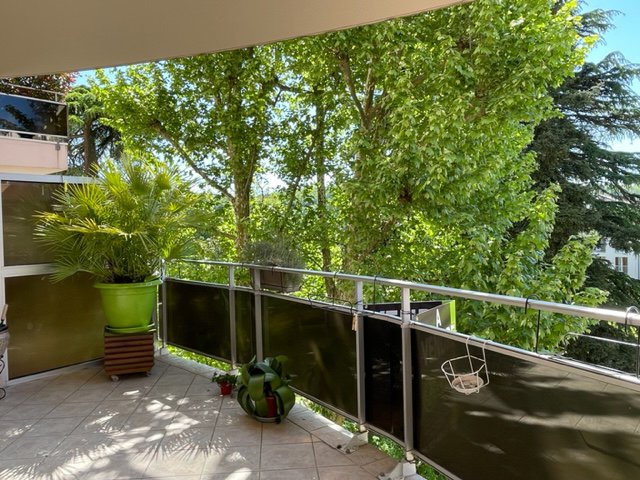 La VISITATION : Appartement 76 m2 avec terrasse et garage.