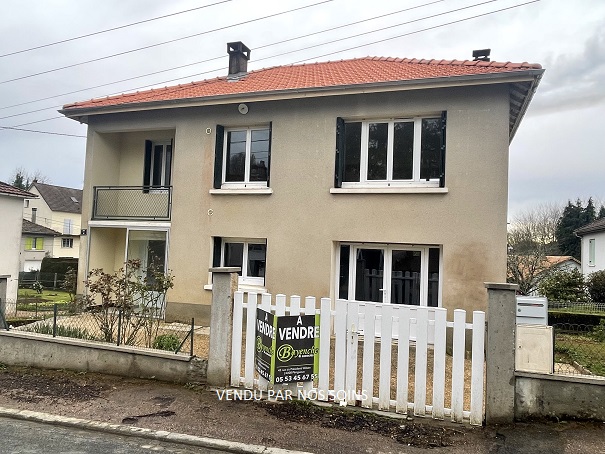 Maison T4 110 m2 non mitoyenne avec jardin.
