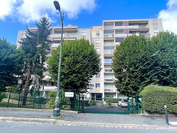 Clos Chassaing, appartement  3 pièce(s) 74 m2, avec parking.