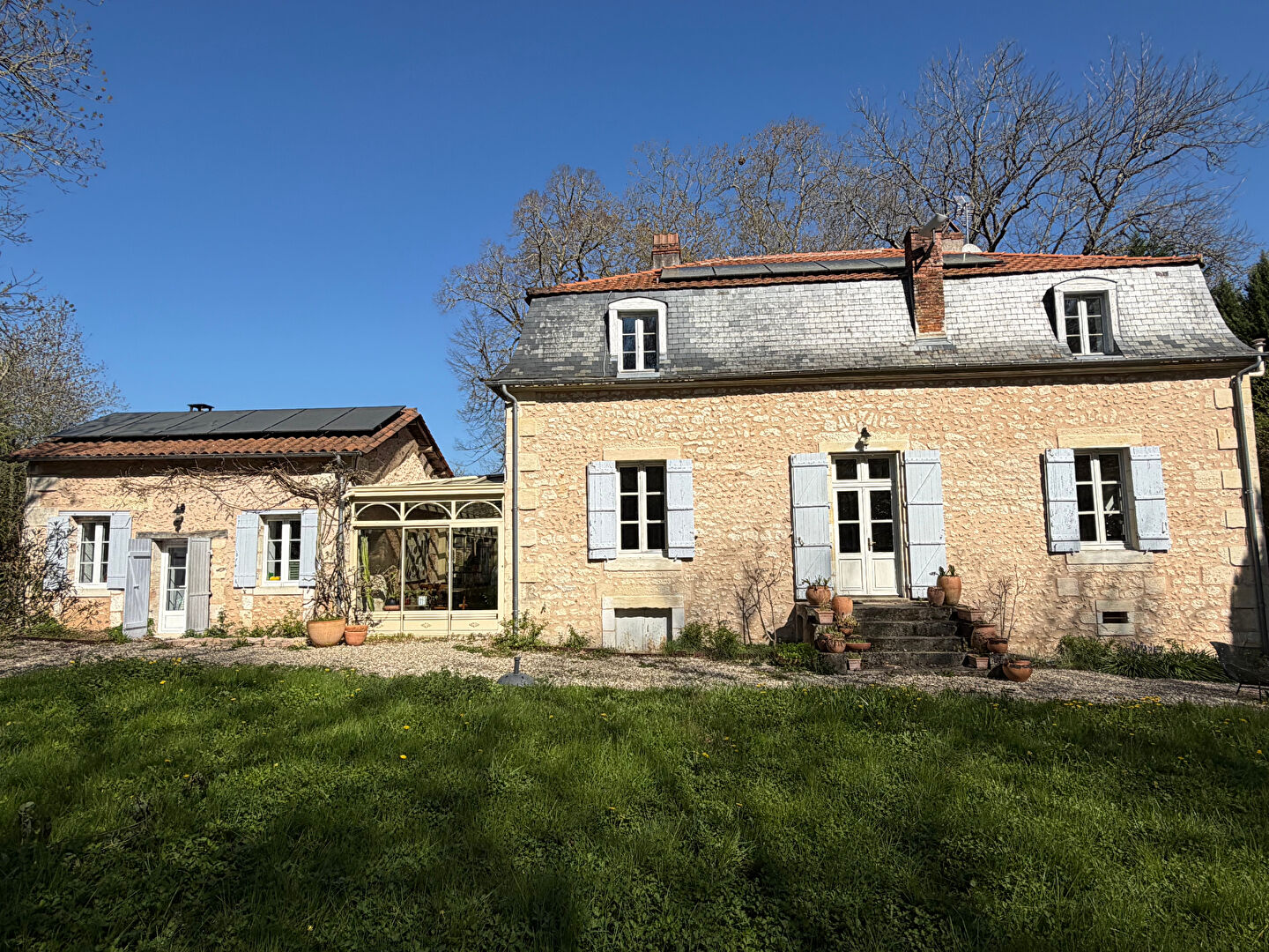 Propriété de caractère accès immédiat Périgueux.