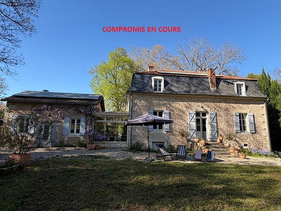 Propriété de caractère accès immédiat Périgueux.