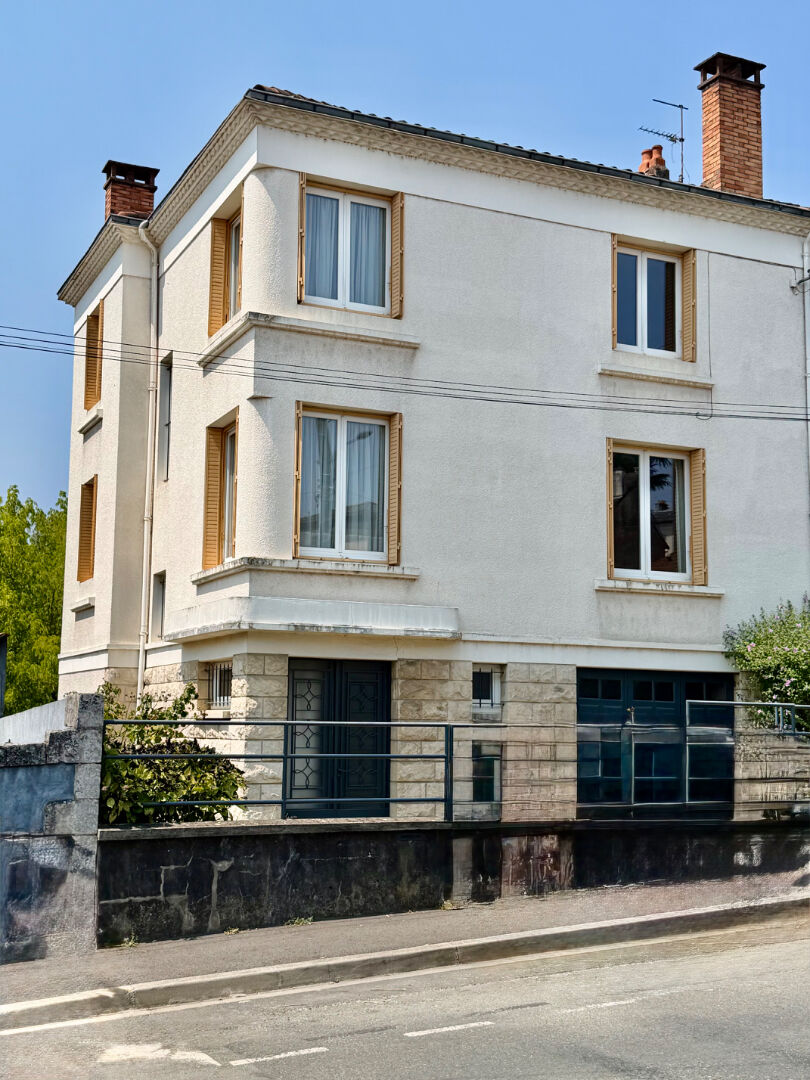 Maison Clos Chassaing 4 chambres et garage.